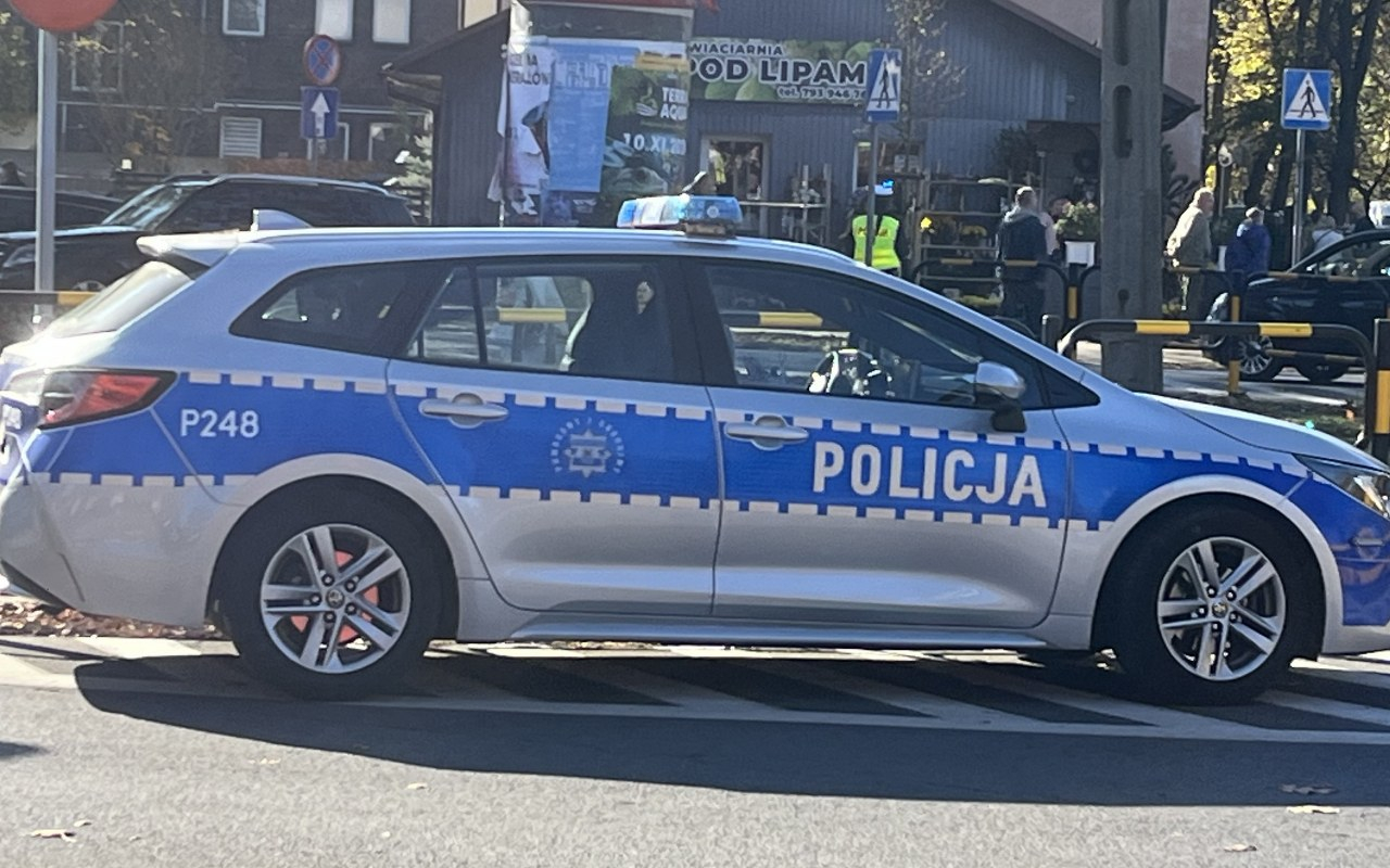 Zderzenie jeepa i volvo
